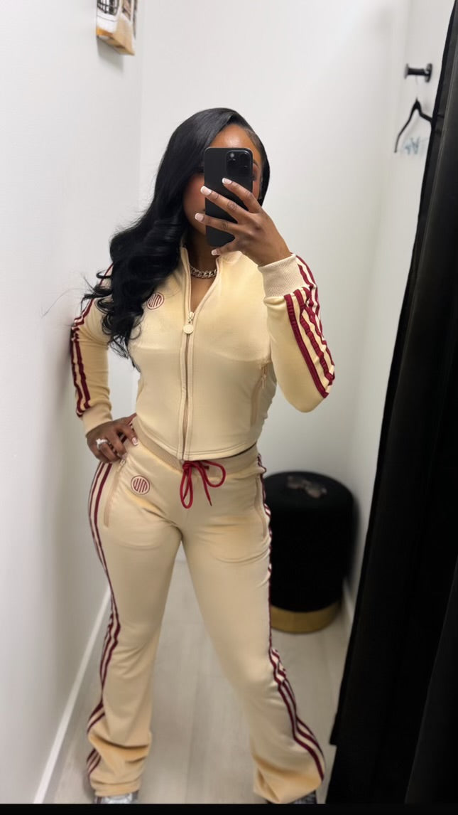 VINTAGE TRACKSUIT - CREAM