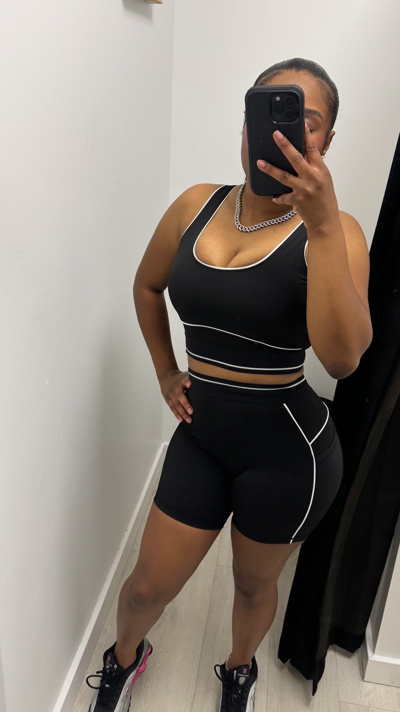 IN LINE SHORT SET