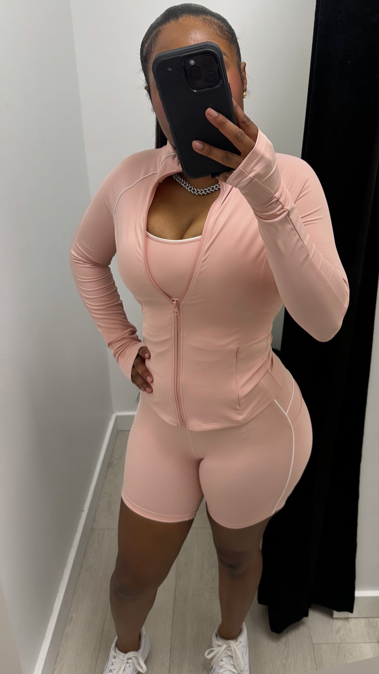 IN LINE SHORT SET