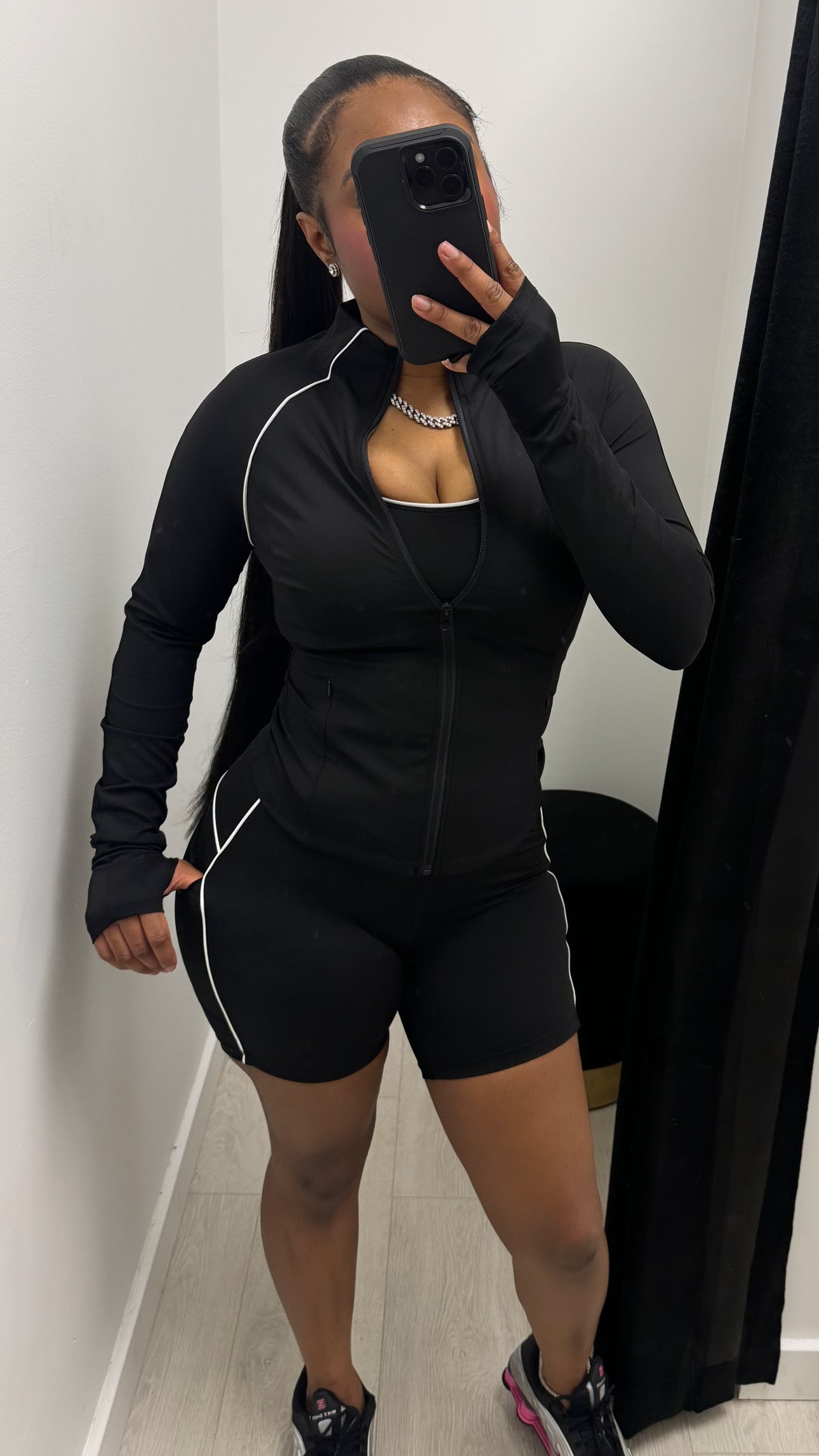 IN LINE SHORT SET
